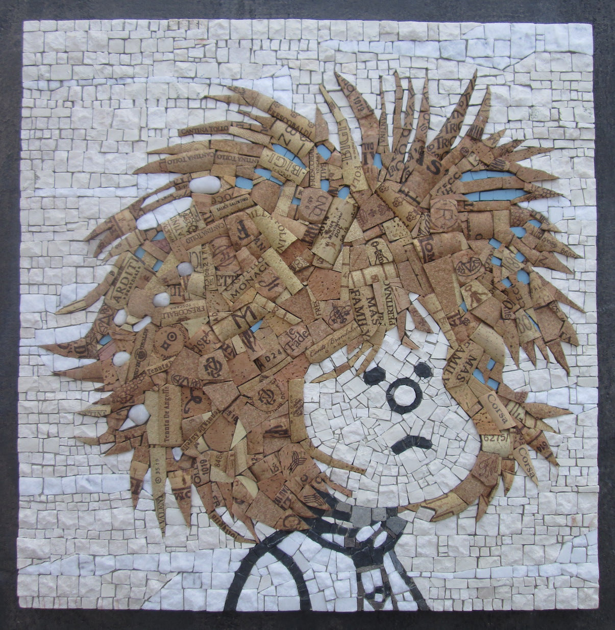 mosaico raffigurante mafalda, pezzo unico fatto a mano da cecilia giusti