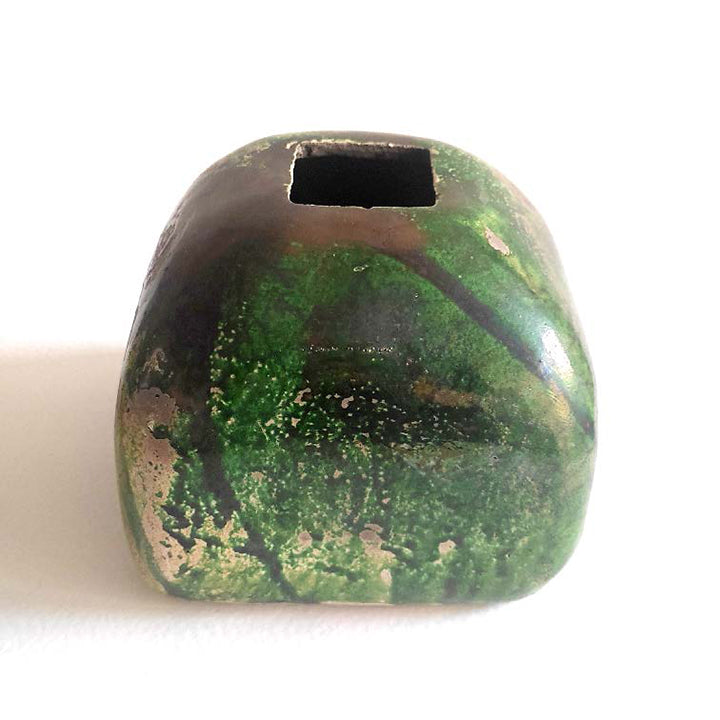 vaso verde fatto a mano in ceramica raku