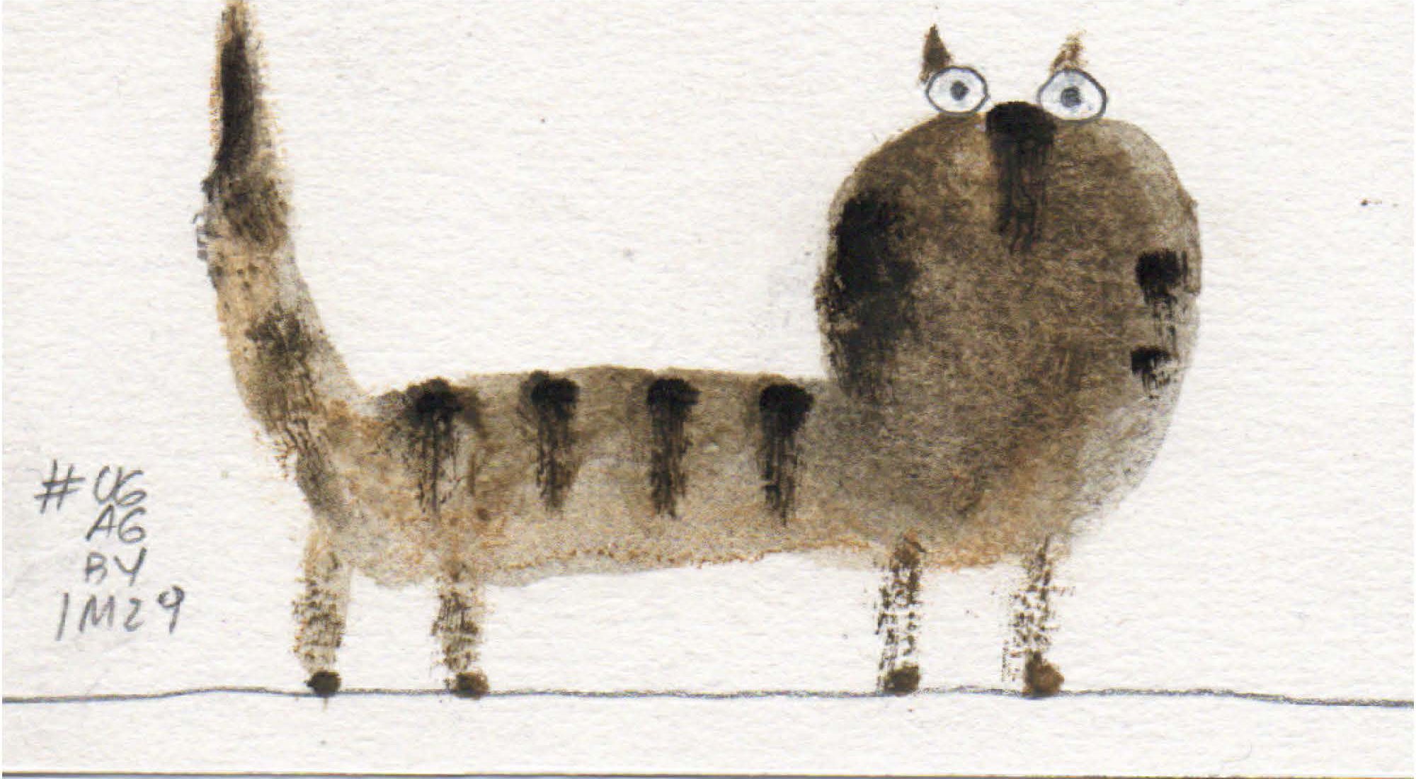 dipinto di un gatto calico in piedi con gli occhi spalancati