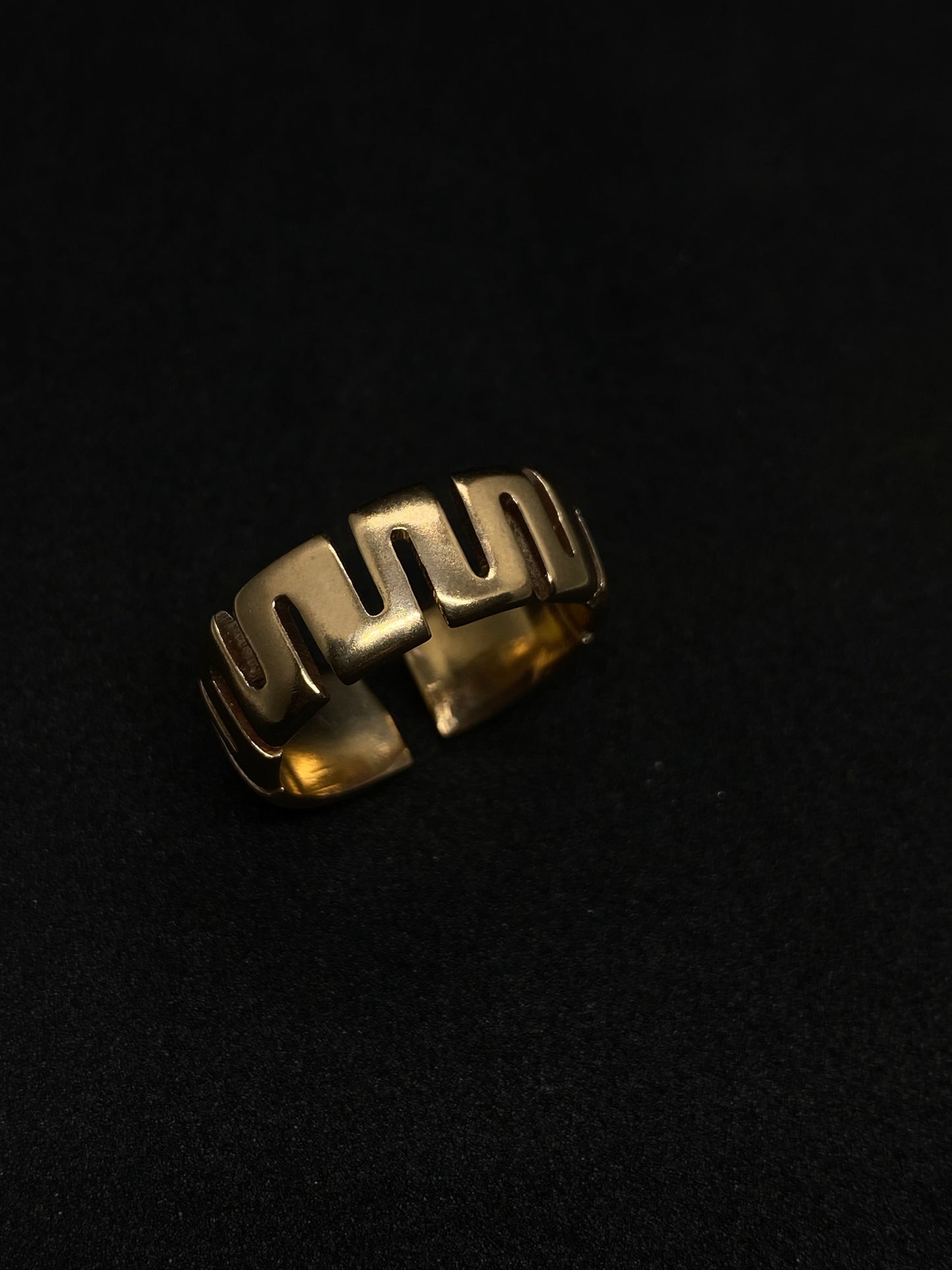 Anello zigzag in bronzo