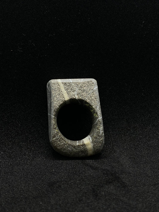 Anello pietra 3