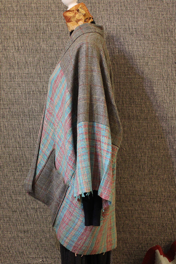 kimono tessuto a mano su manichino